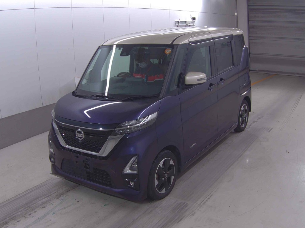 NISSAN ROOX