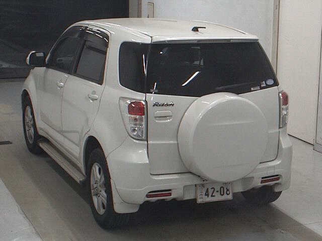 TOYOTA RUSH