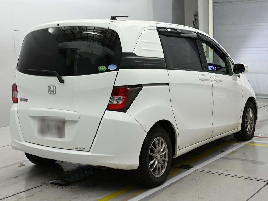 HONDA FREED SPIKE