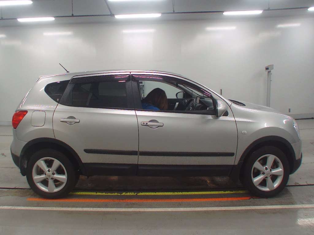 NISSAN DUALIS