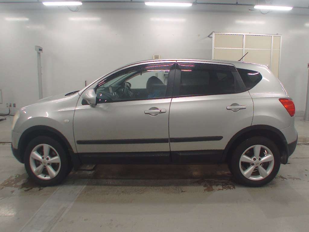 NISSAN DUALIS