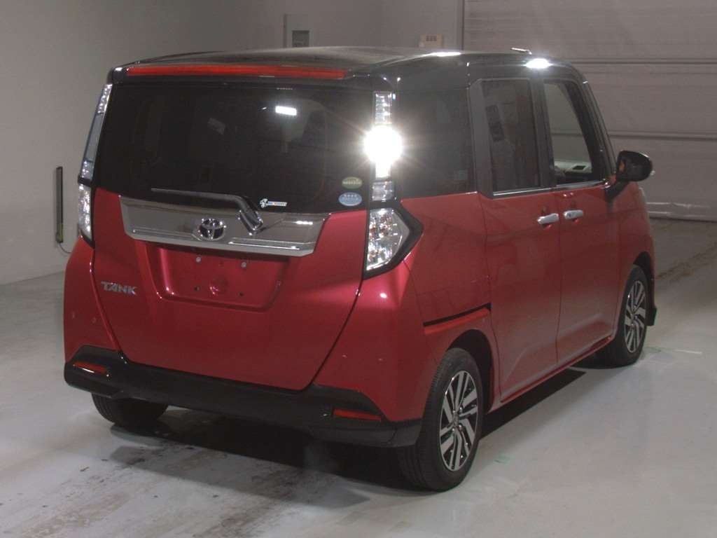 TOYOTA TANK