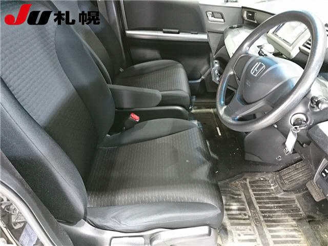 HONDA FREED SPIKE