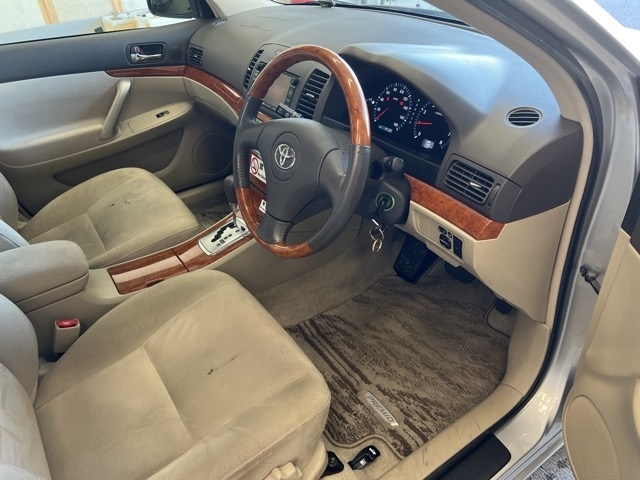 TOYOTA PREMIO