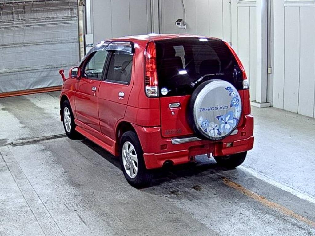 DAIHATSU TERIOS KID
