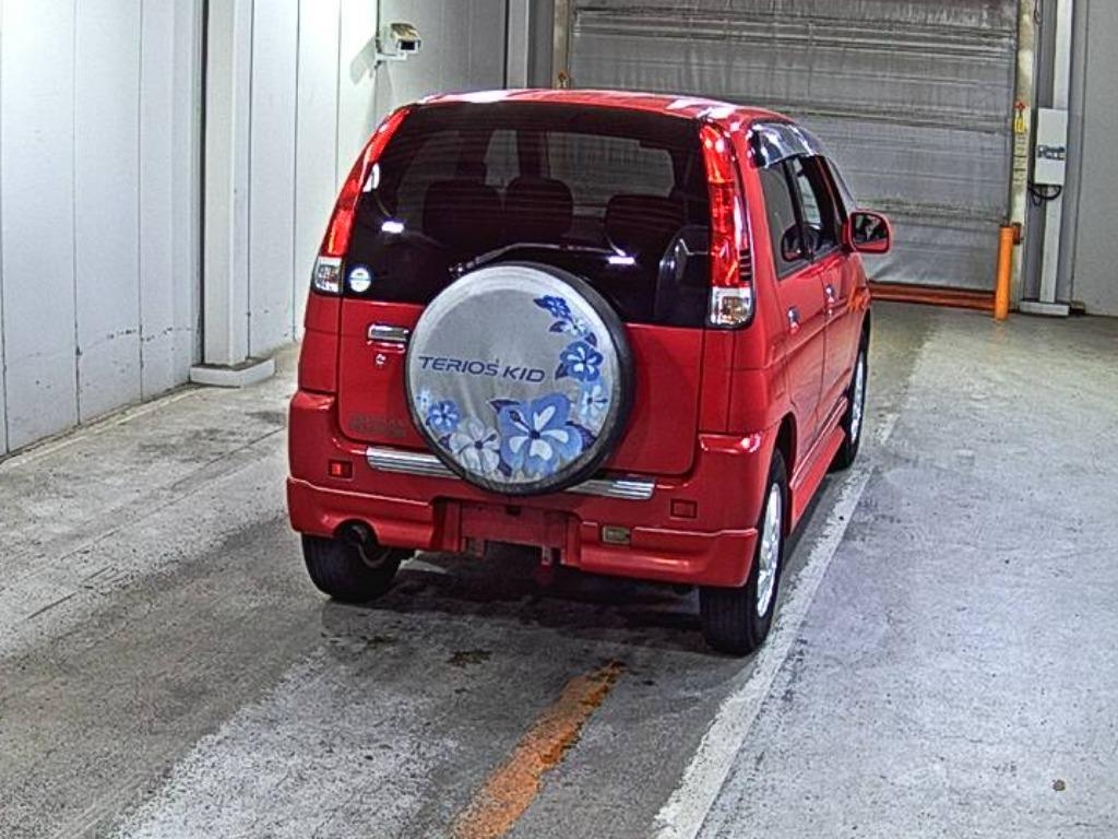 DAIHATSU TERIOS KID