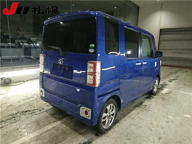 TOYOTA PIXIS MEGA