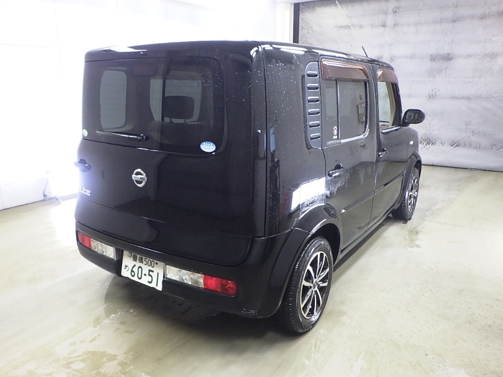 NISSAN CUBE