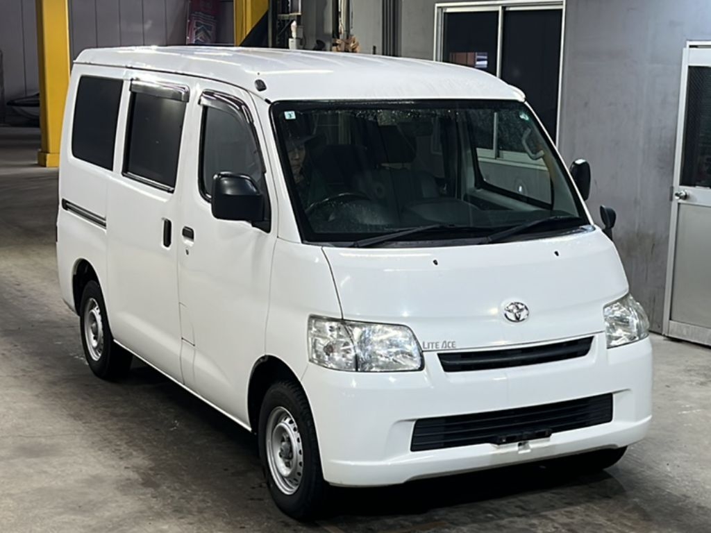 TOYOTA LITE ACE