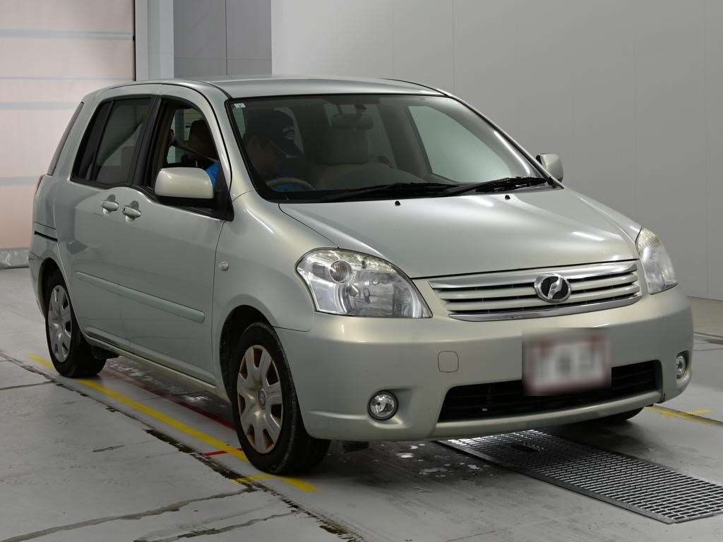 TOYOTA RAUM