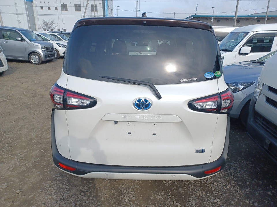 TOYOTA SIENTA