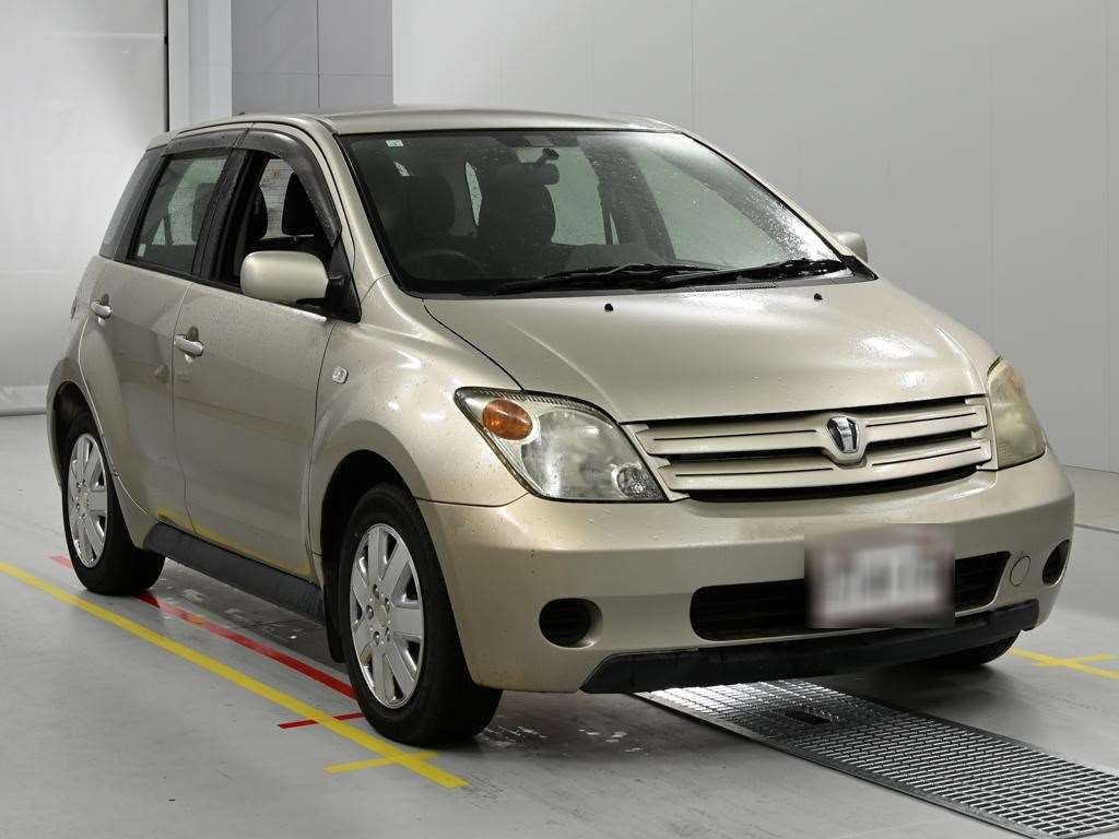 TOYOTA IST
