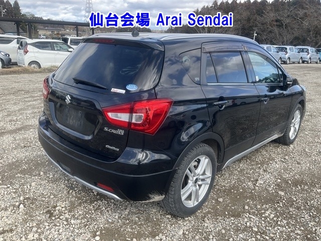 SUZUKI SX4