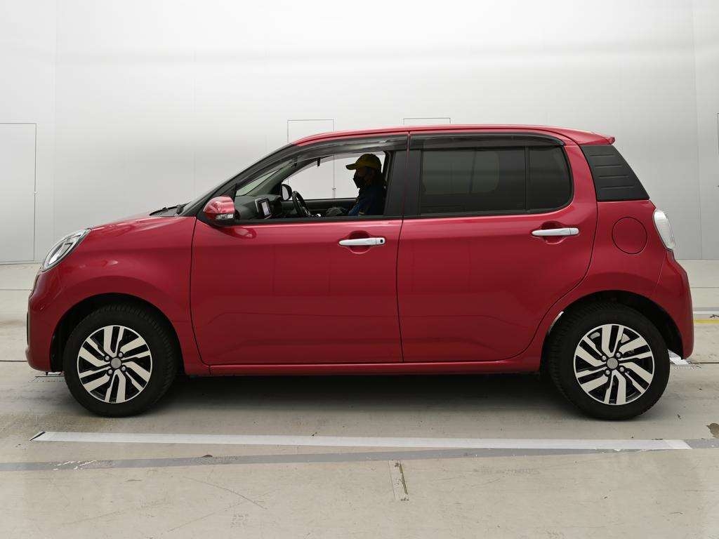 DAIHATSU BOON