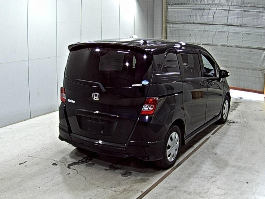 HONDA FREED SPIKE