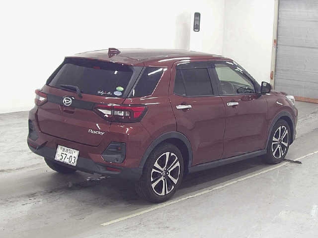 DAIHATSU ROCKY