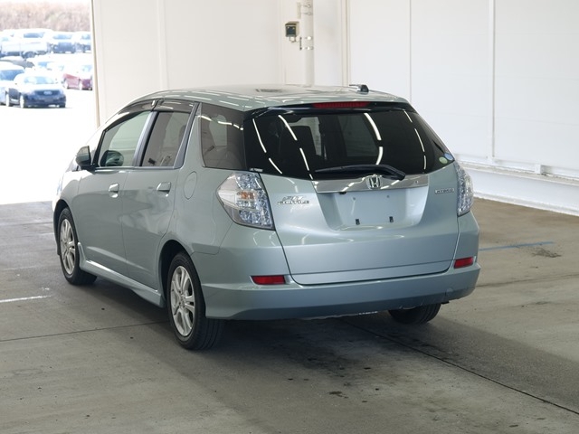 HONDA FIT SHUTTLE