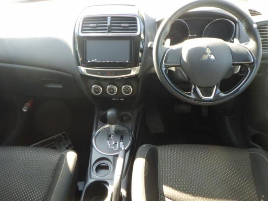 MITSUBISHI RVR