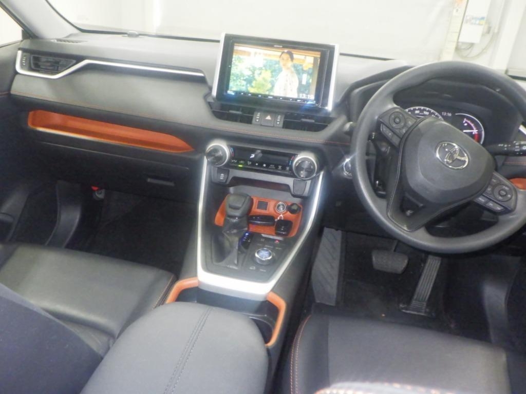 TOYOTA RAV4