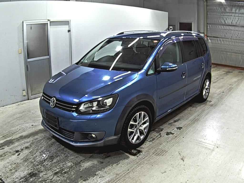 VOLKSWAGEN TOURAN