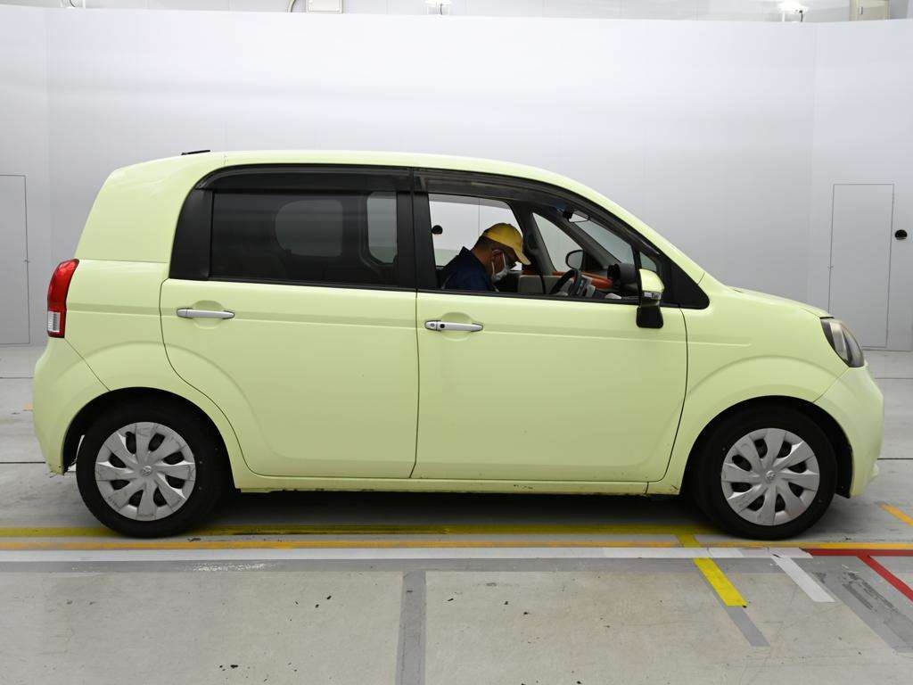 TOYOTA PORTE