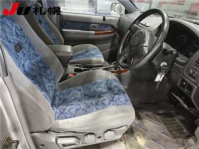 NISSAN TERRANO