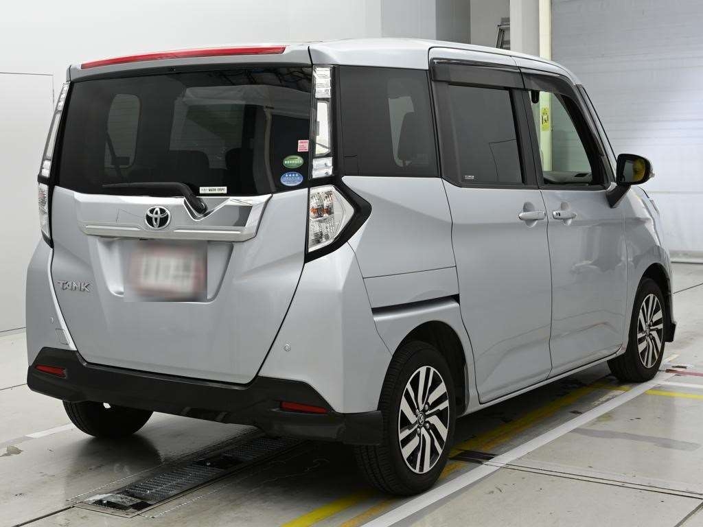 TOYOTA TANK