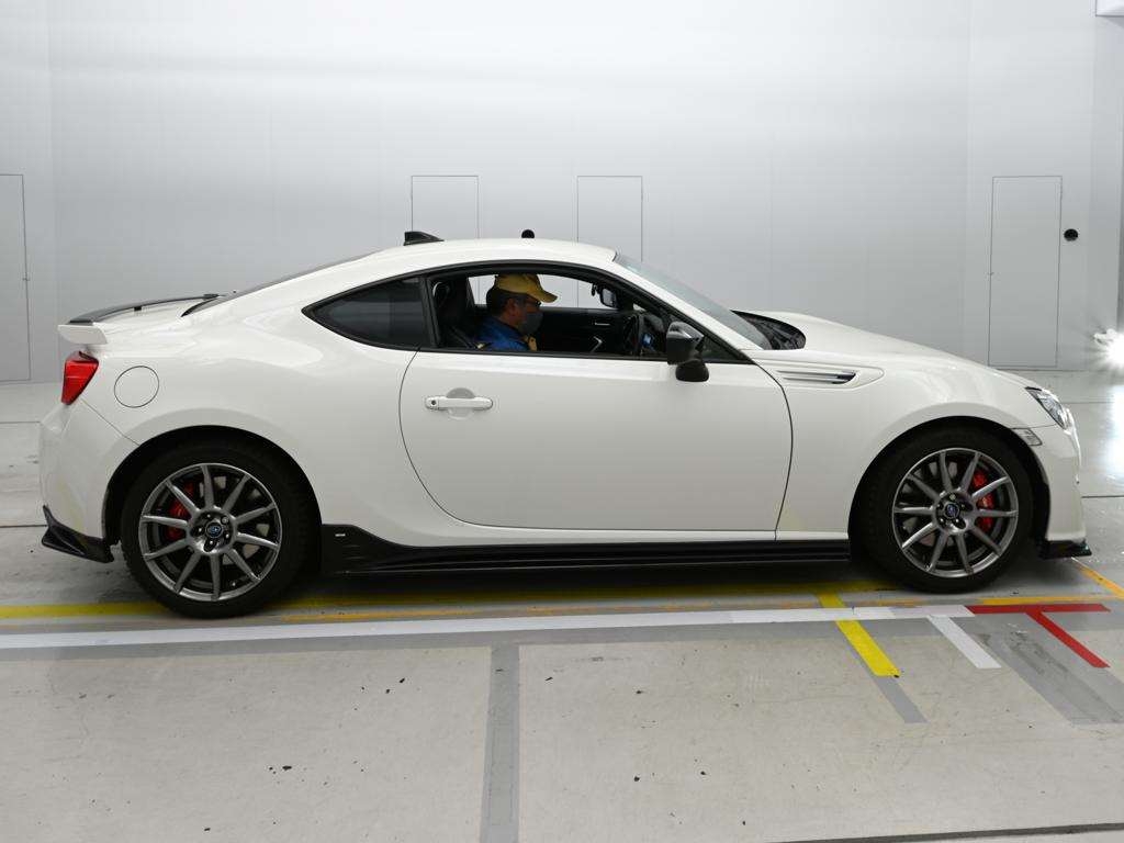 SUBARU BRZ
