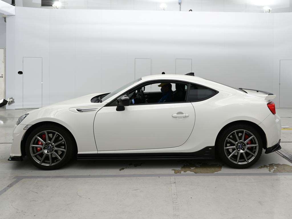 SUBARU BRZ