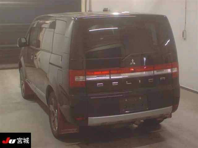 MITSUBISHI DELICA D:5