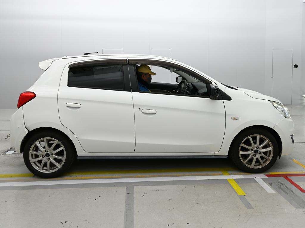 MITSUBISHI MIRAGE