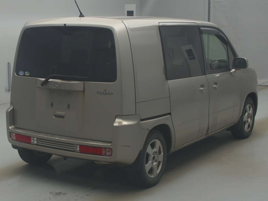 HONDA MOBILIO SPIKE
