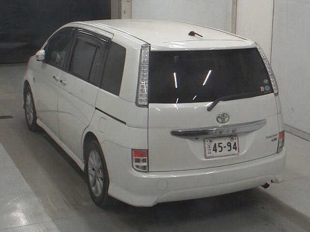 TOYOTA ISIS