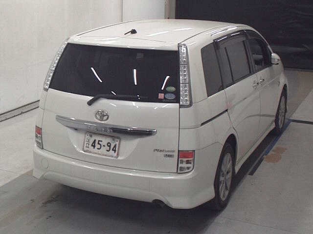 TOYOTA ISIS