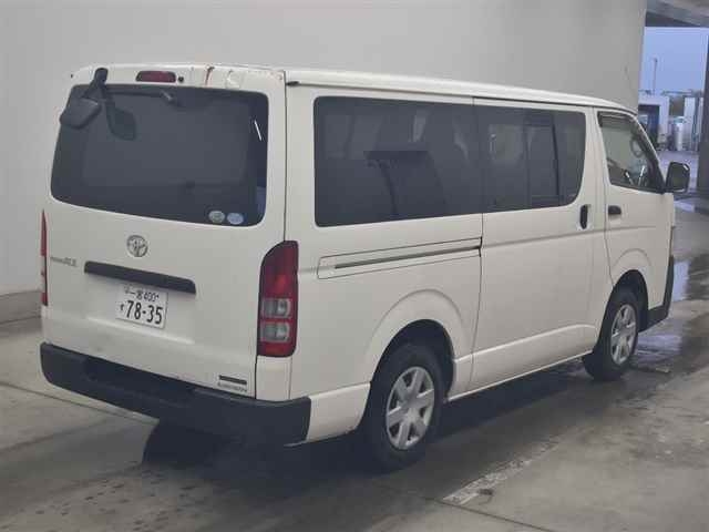 TOYOTA REGIUS ACE
