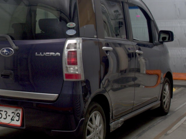 SUBARU LUCRA