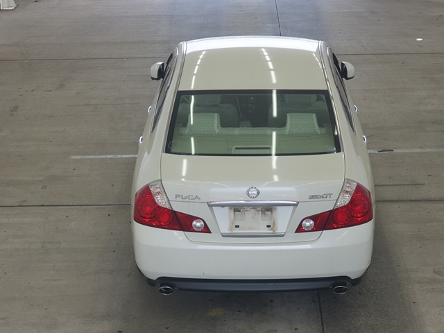 NISSAN FUGA
