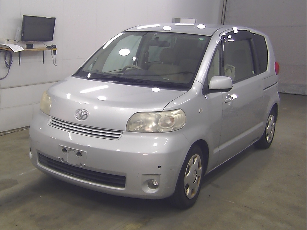TOYOTA PORTE