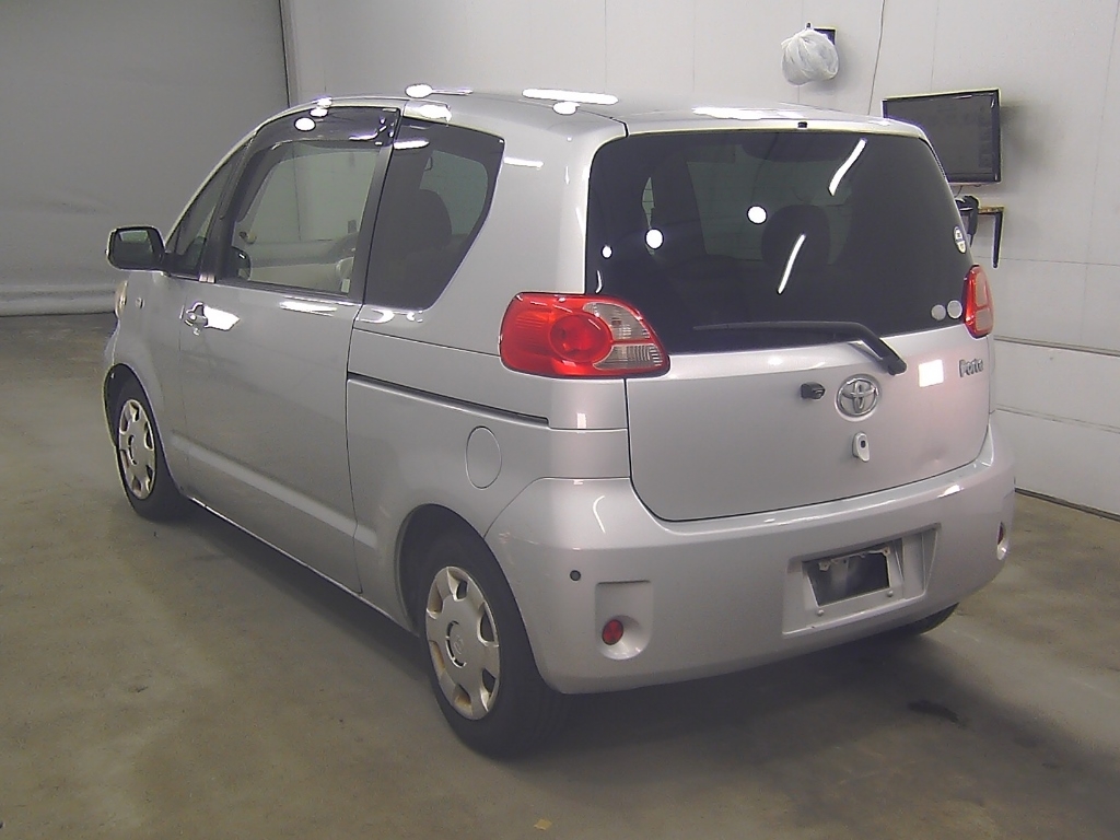 TOYOTA PORTE