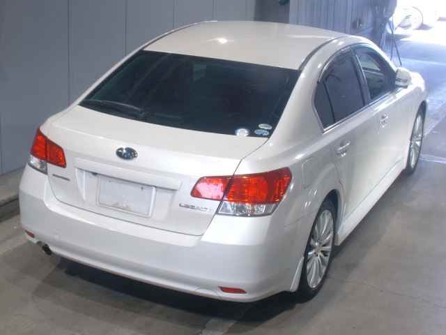 SUBARU LEGACY B4