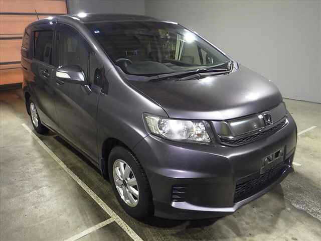 HONDA FREED SPIKE