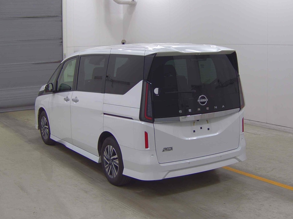 NISSAN SERENA