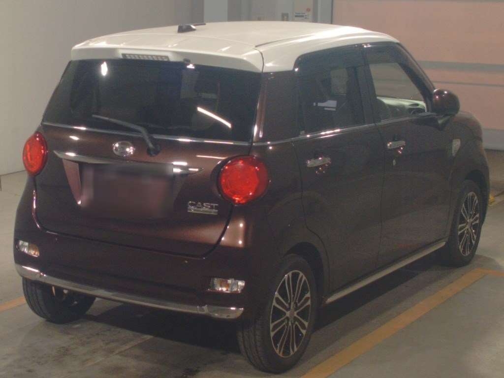 DAIHATSU CAST
