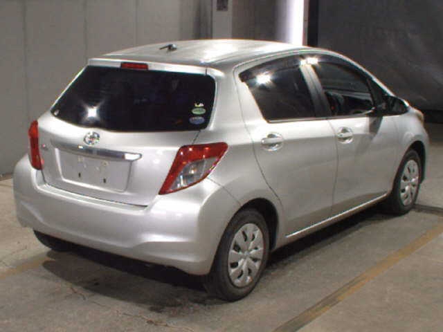 TOYOTA VITZ