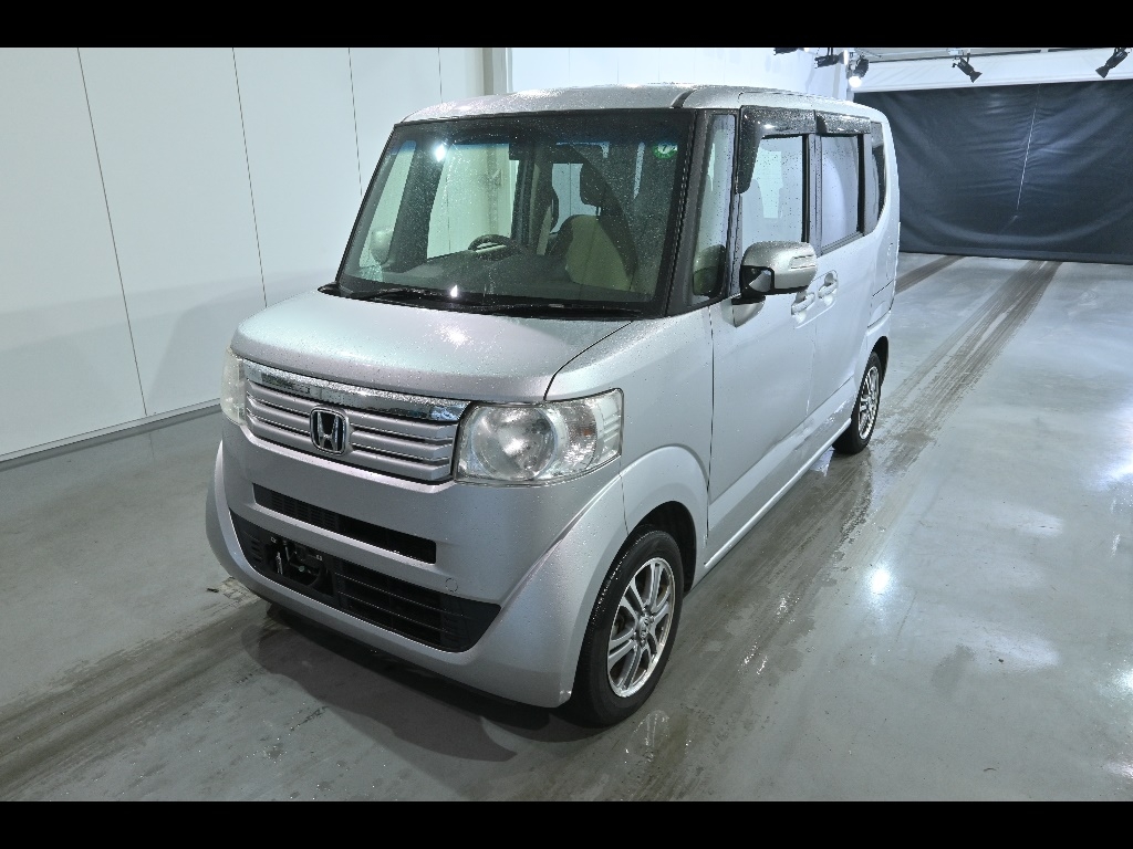 HONDA N-BOX+