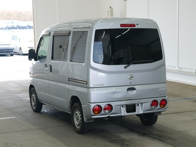 NISSAN CLIPPER