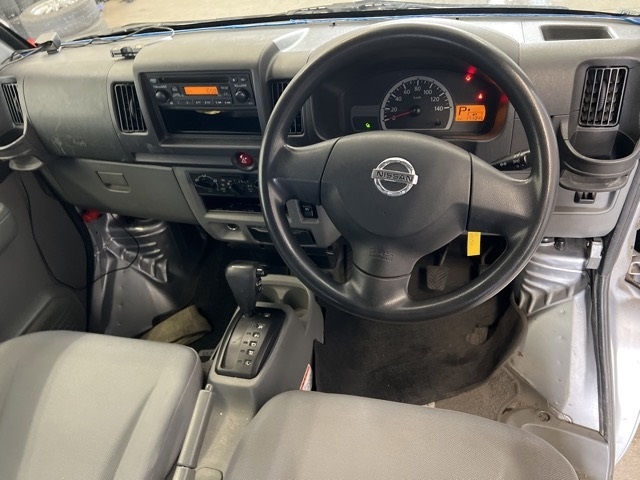 NISSAN CLIPPER