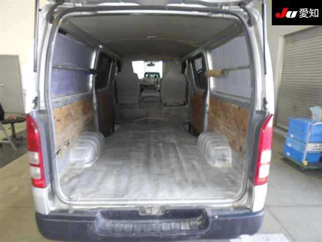 TOYOTA REGIUS ACE