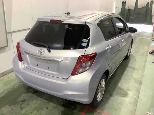 TOYOTA VITZ