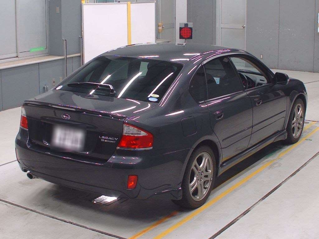 SUBARU LEGACY B4